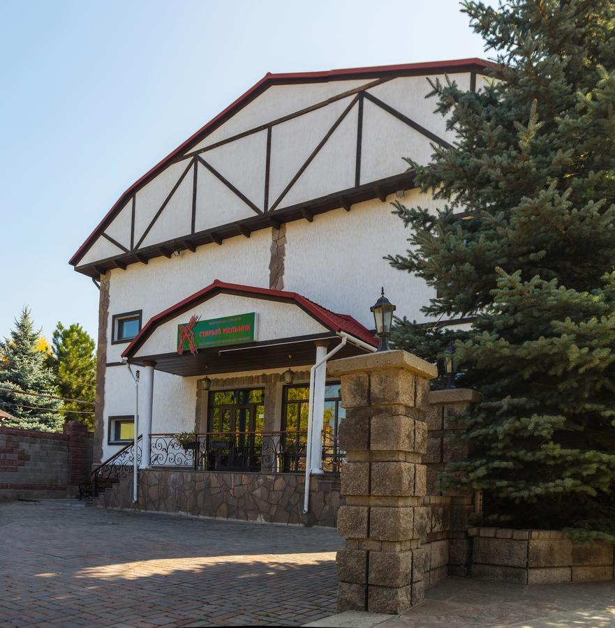 Stary Melnik Hotel Alma-Ata Buitenkant foto