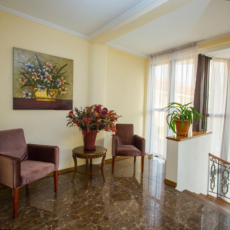 Stary Melnik Hotel Alma-Ata Buitenkant foto