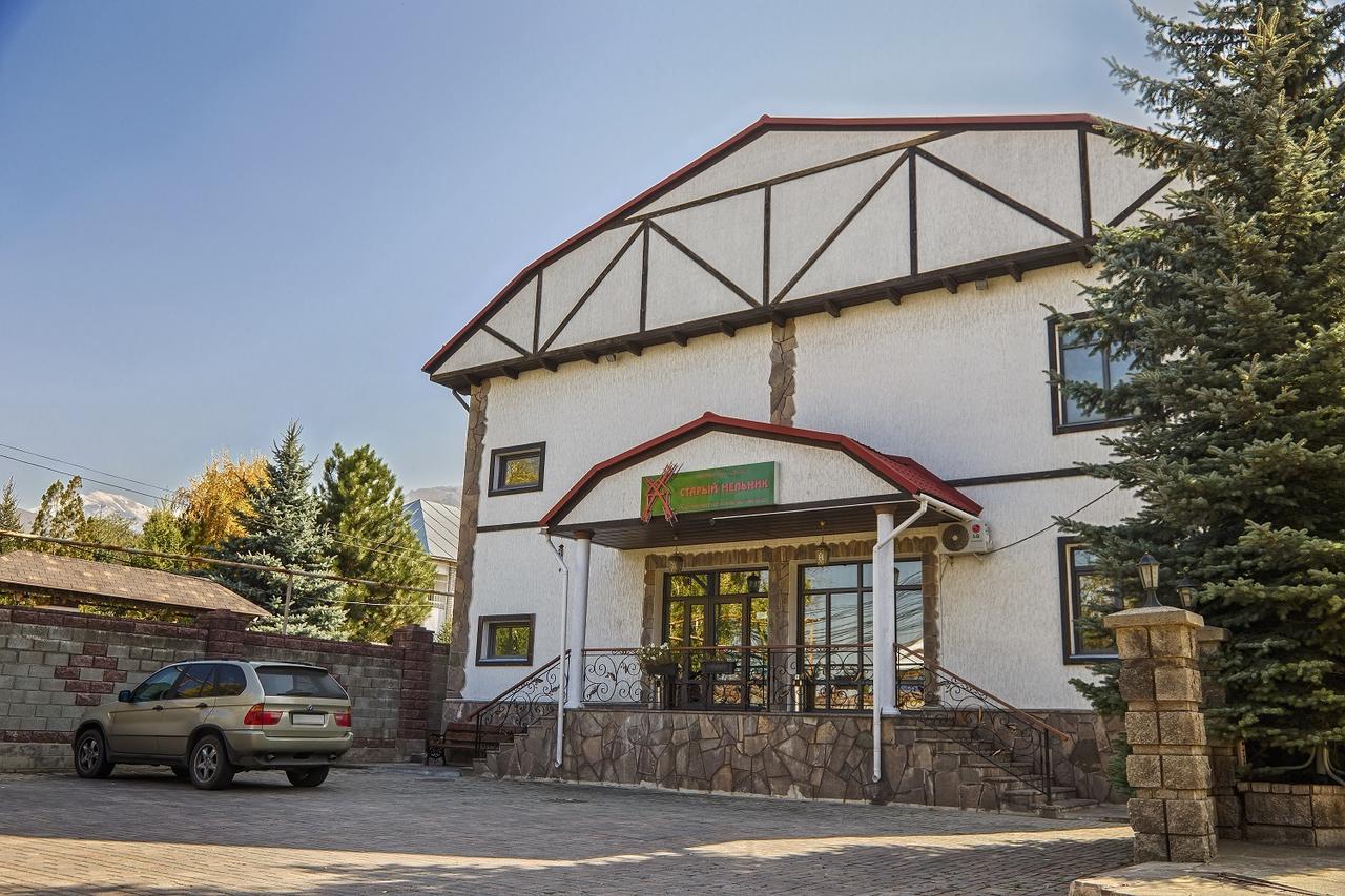 Stary Melnik Hotel Alma-Ata Buitenkant foto